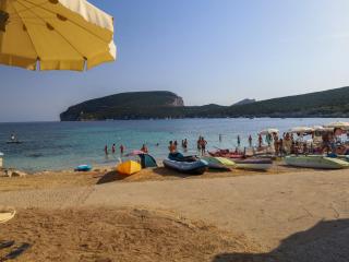 Comfy Flat W/ Pool, Tennis Court & Private Beach! - Porto Conte - 3