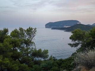 Comfy Flat W/ Pool, Tennis Court & Private Beach! - Porto Conte - 2