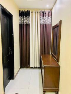 Bahria Town Lahore - NEXT INN Two Bedroom condo with free parking 203 - 7