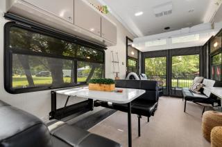 Waterfront Getaway, Dock Your Boat & Play! - Edgewater - 4