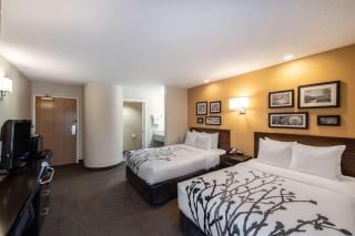 Sleep Inn & Suites Green Bay South - 1