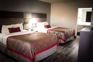 Ramada by Wyndham North Platte - North Platte - 2