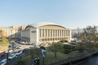 Top Location with Iconic View - Sala Palatului - Bucharest - 4