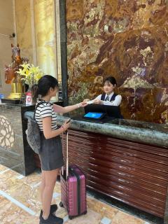 Days Hotel & Suites China Town---Five minutes to reach Changsha Station, the metro Line 2 & Line 6 are nearby,free gym & laundromat,Chinese and Western buffet breakfast is offered on the 31st floor - 3