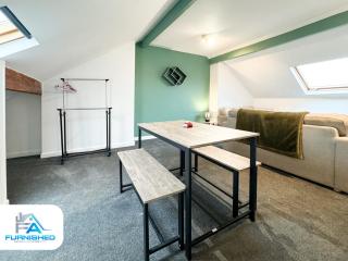 Free Parking - Family Stays - Spacious - 5