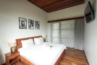 Tropical Beach House Bali - 8