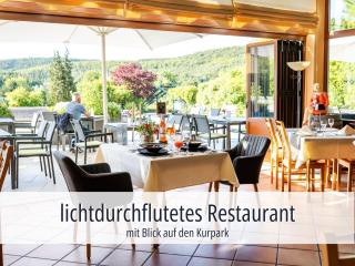 Hotel Am Kurhaus mit erstem Ayurveda Center Sachsens - direkt am Gesundheitsbad ACTINON & Kurpark - Bad Schlema - 7