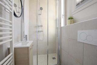 Top floor studio near Montmartre - Parijs - 1