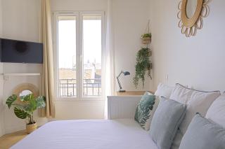Top floor studio near Montmartre - 3