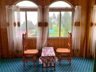 The Ridge Homestay - 9