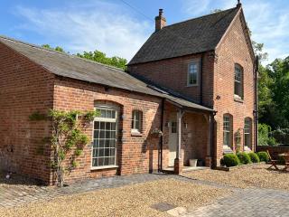 Orgreave Cottage - 9