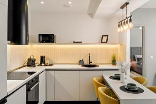 Rin Luxury Apartments Pool & Spa - Bucharest - 1