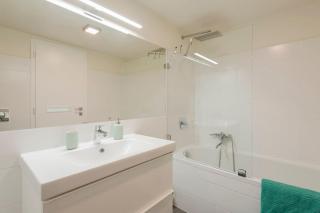 LUXURY NEW-3BDR 3BTH SAUNA!CITY CENTER - Budapest - 8