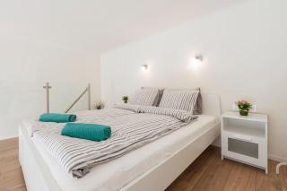 LUXURY NEW-3BDR 3BTH SAUNA!CITY CENTER - Budapest - 4