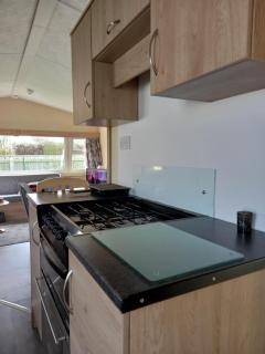 Lovely 6 Berth Caravan At Sunnydale Holiday Park Ref 35375S - 8