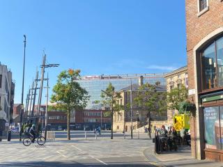 2BR Spacious City Centre Apartment - Belfast - 4