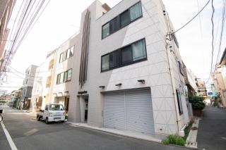 浅草禅心居301室 浅草駅徒歩15分 2024年4月ニューオープン 43平米丸貸し切り ダブルベット2台と畳敷き布団2組 家庭式用品設備完備 - Tokyo - 1
