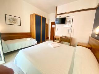Hotel Praja - Praia a Mare - 4