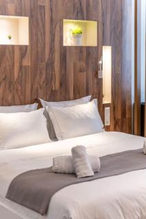 The HostMaster Infinity Suite - Atene - 4
