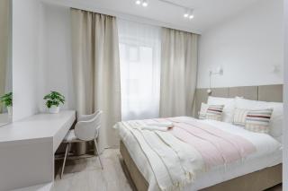 Nowoczesny Apartament Very Berry w Poznaniu z Parkingiem i Biurkiem by Noclegi Renters - Poznań - 2