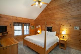 5 Mins to Pigeon Forge Strip w/ Hot Tub+Grill+MORE - 7