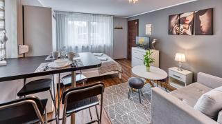 ROYAL APARTS Villa Vika Apartamenty Górskie z ogrodem - Karpacz - 2