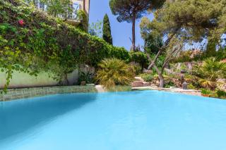 Logement de charme les Araucarias - La Garde - 9