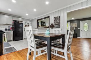 Spacious 4BR Marietta Home, Perfect for Families - Marietta - 4