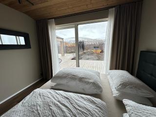 Modern and family friendly Chalet with Ouside Spa - Birta Rentals - Húsafell - 2