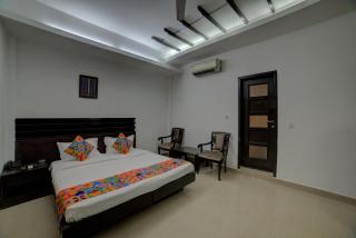 Hotel Exotica Suites Near AIIMS - 8