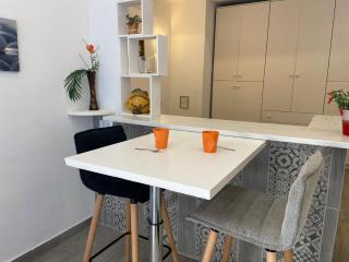 PV1- Paul Valery Studio Five Stars Holiday House - 3