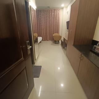 ASTRA HOTELS & SUITES WHITEFIELD NEAR TO NALLURAHALLI METRO STATION and KTPO - Bangalore - 7
