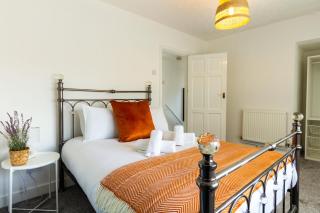 Stylish Comfort: 2BR Home in the Heart of Wigan - Pemberton - 7