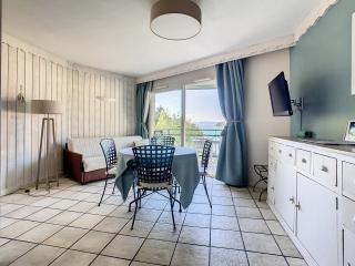 La Baie des Voiles, FEET IN THE CRYSTAL WATERS, 9 Apts from studio to Duplex by LLA SELECTIONS - Duingt - 3