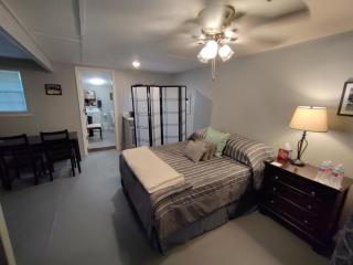Make Yourself at Home - Austin - 3