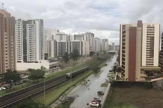 Loft conforto com praça na frente ! - Brasilia - 8