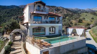 Geroulios Kastro I & II, a Grand Estate, By ThinkVilla - Vatoudhiáris - 5