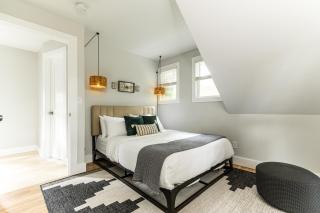 Perch Eagle House - Creek Access, Sauna, Mt views - 8