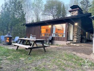 Le1605 - Spa et Plage - Les chalets dans le nord - Val-David - 0