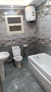 شقة جديدة مودرن المهندسين قريب من النيل وجامعة الدول منطقة حية بها مطاعم وخدمات - Il Cairo - 3