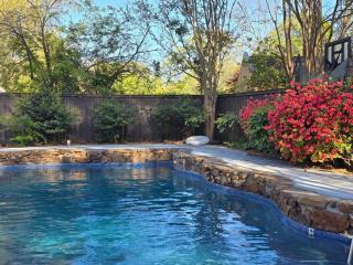 Grand Tudor Mansion with Pool near Germantown - Memphis - 0