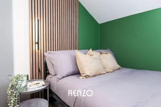 Central and Beautiful 2-bed Apartment in Derby by Renzo, Newly Refurbished, 2 En-Suites! - Derby - 4