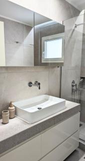 Lavish Urban Living - Cavala - 1