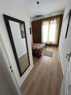 Belle perle rare port de Nice - 9