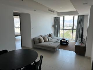 Pinnacle Row Cityscape Haven - 6