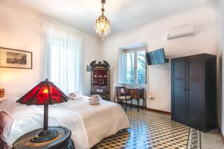 Central Sorrento 3 BR 1 BT flat balcony A/C Wi-Fi - 8