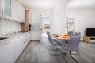 Apartments Morena - Makarska - 1