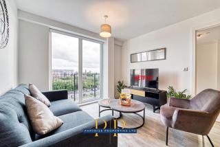 The Middlewood Plaza Suite - By Parydise Properties - Business or Leisure stays, Central Location, Sleeps 4, Salford - 7