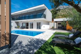 Villa Hill with private 32sqm heated pool and hydro-massage, 4 en-suite bedrooms, 200m from the sandy beach - Duće - 4