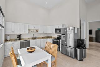 2/1 Riverside Retreat with Loft - Fort Pierce - 1